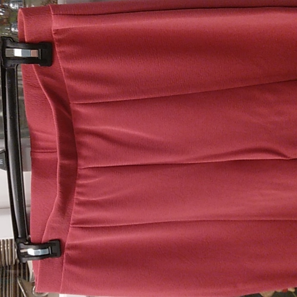 Women's Weekender Capri Set - Picture 3 of 6